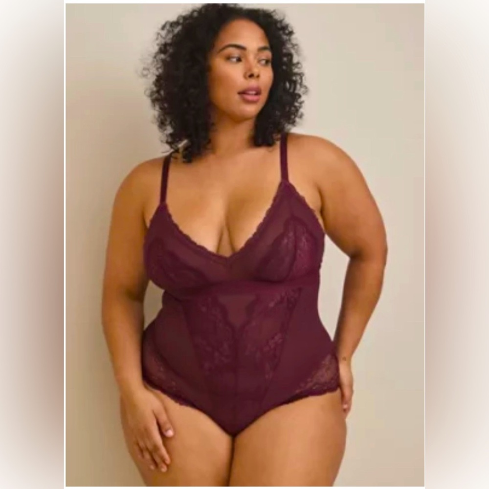NWT PLUM DOT & LACE BODYSUIT